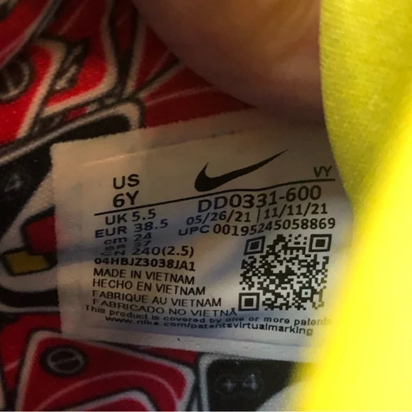 Uno x Nike Zoom Freak 3 Photo Red basketball - Size 6Y EUC worn once - Picture 8 of 10